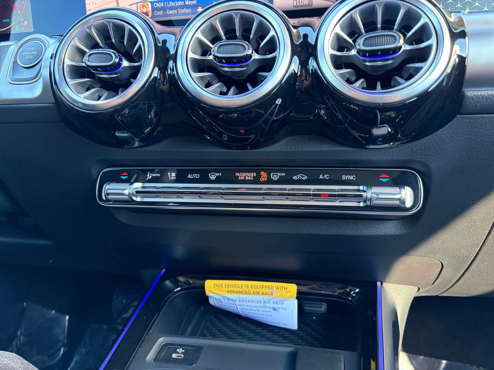 New 2026 Mercedes-Benz GLB 250 4MATIC image 31