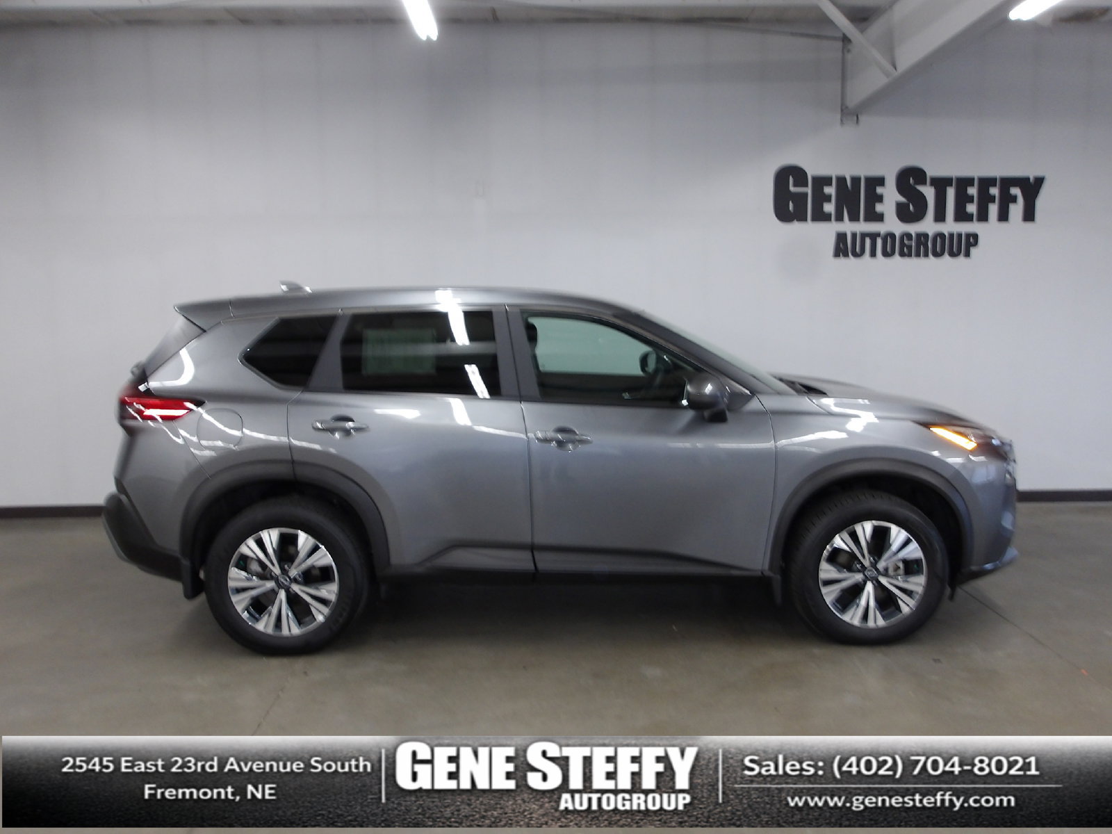 Used 2023 Nissan Rogue SV