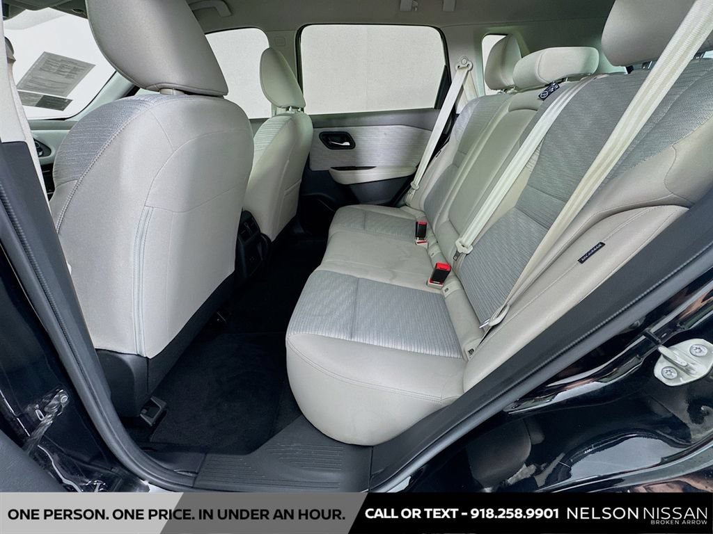 Certified 2023 Nissan Rogue SV FWD image 22