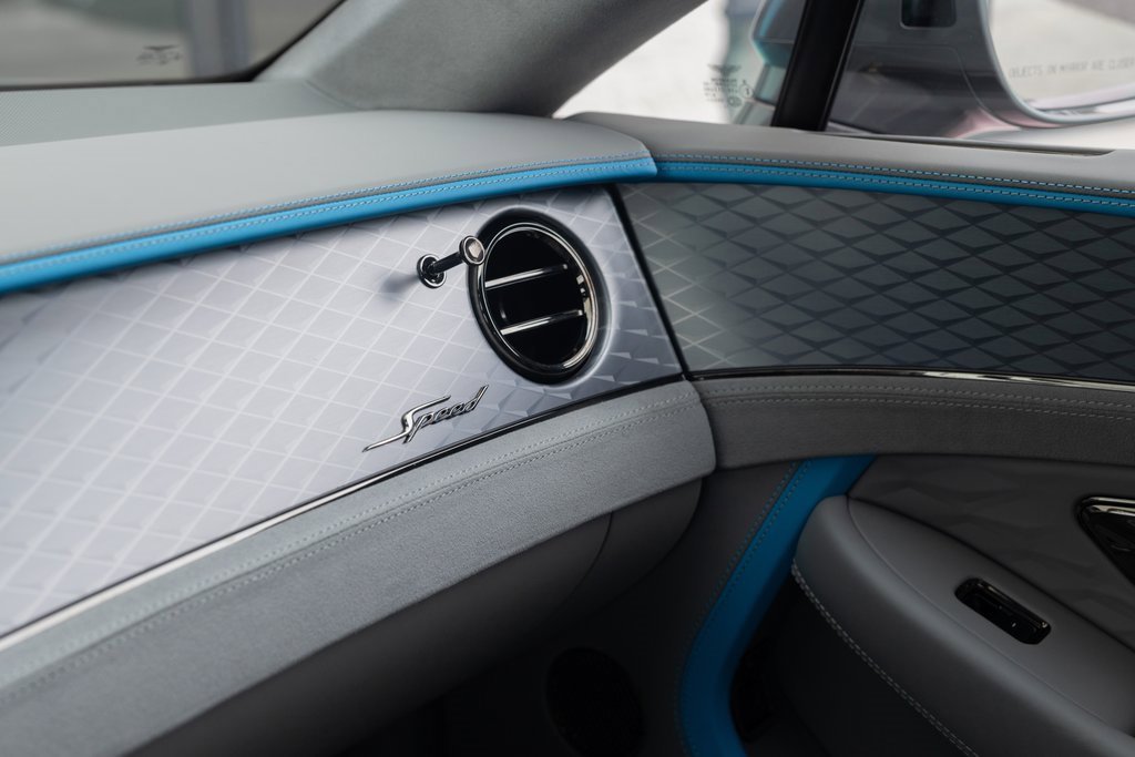Used 2025 Bentley Continental GT Speed image 33
