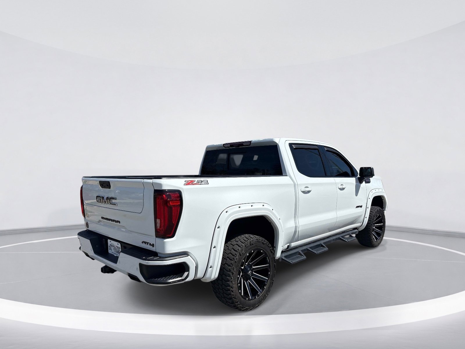 Used 2022 GMC Sierra 1500 AT4 w/ AT4 Premium Package image 8