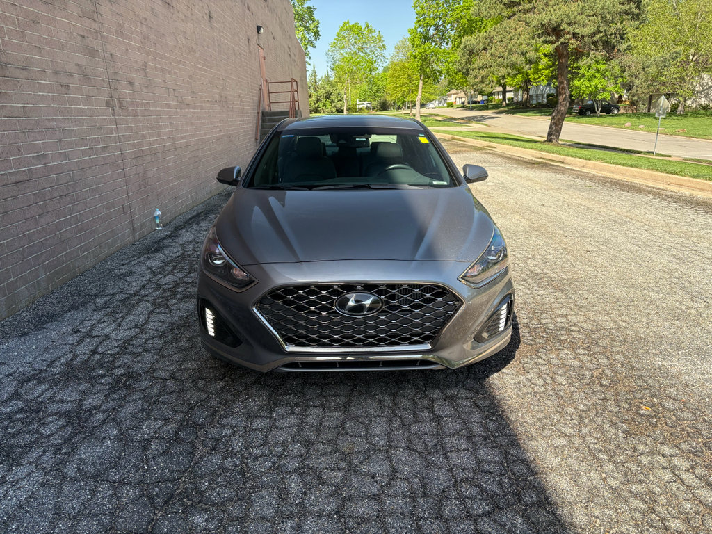 Used 2018 Hyundai Sonata Limited w/ Cargo Package FWD image 7