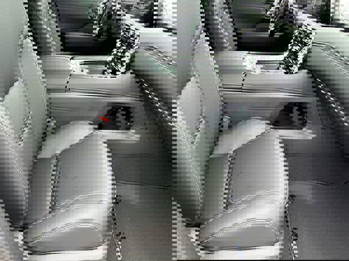 New 2026 Nissan Armada SV image 12