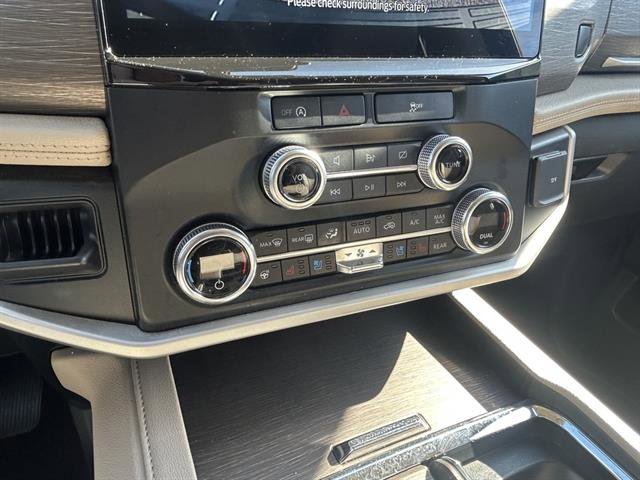 Used 2024 Ford Expedition Limited image 20
