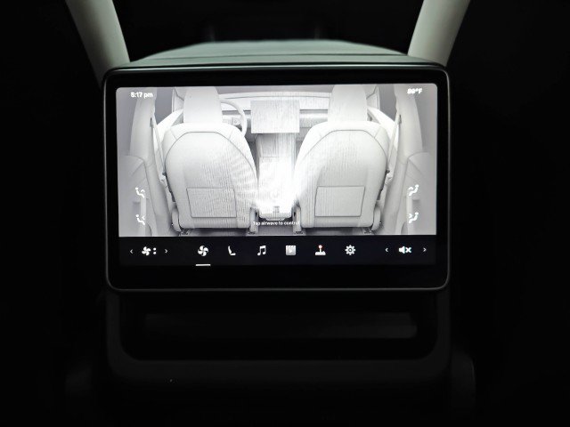 Used 2026 Tesla Model Y Long Range RWD image 18