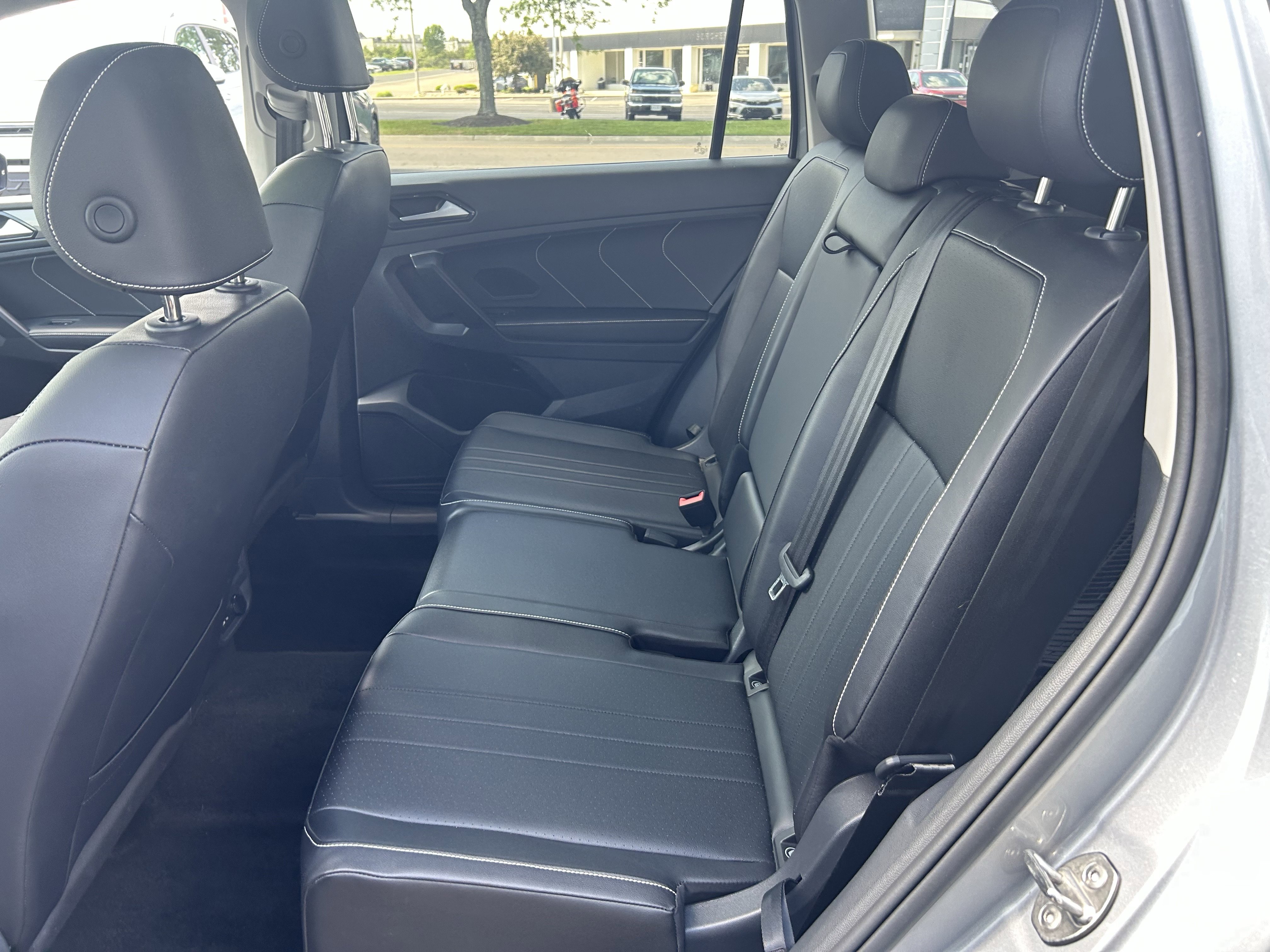 Certified 2024 Volkswagen Tiguan SE AWD/4WD image 24