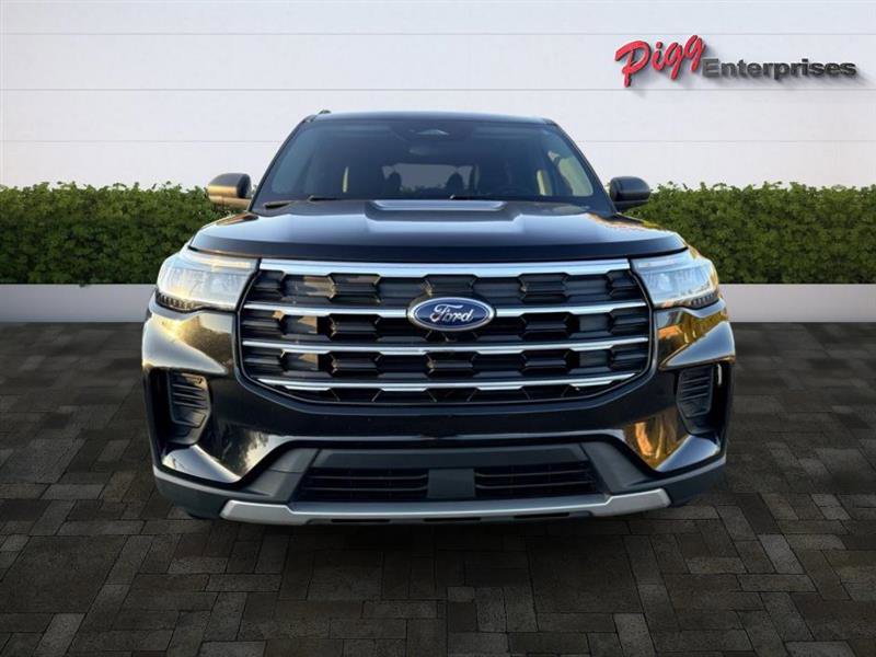 Used 2025 Ford Explorer Active image 8