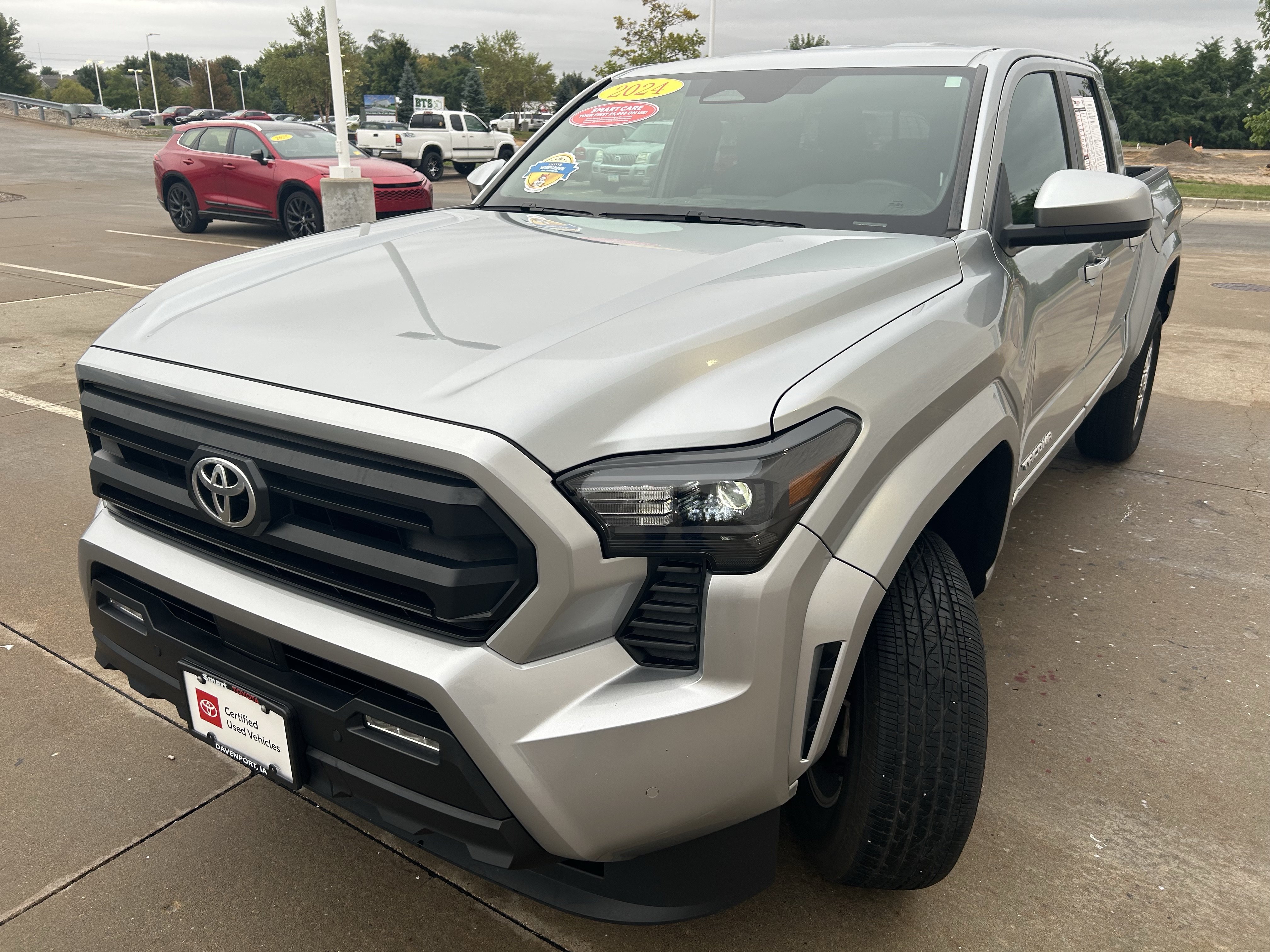 Certified 2024 Toyota Tacoma SR5 AWD/4WD image 3