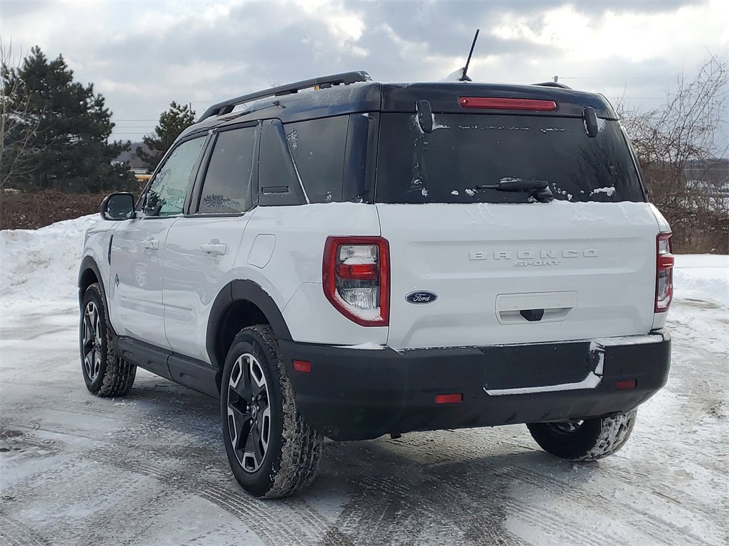 Used 2024 Ford Bronco Sport Outer Banks image 3