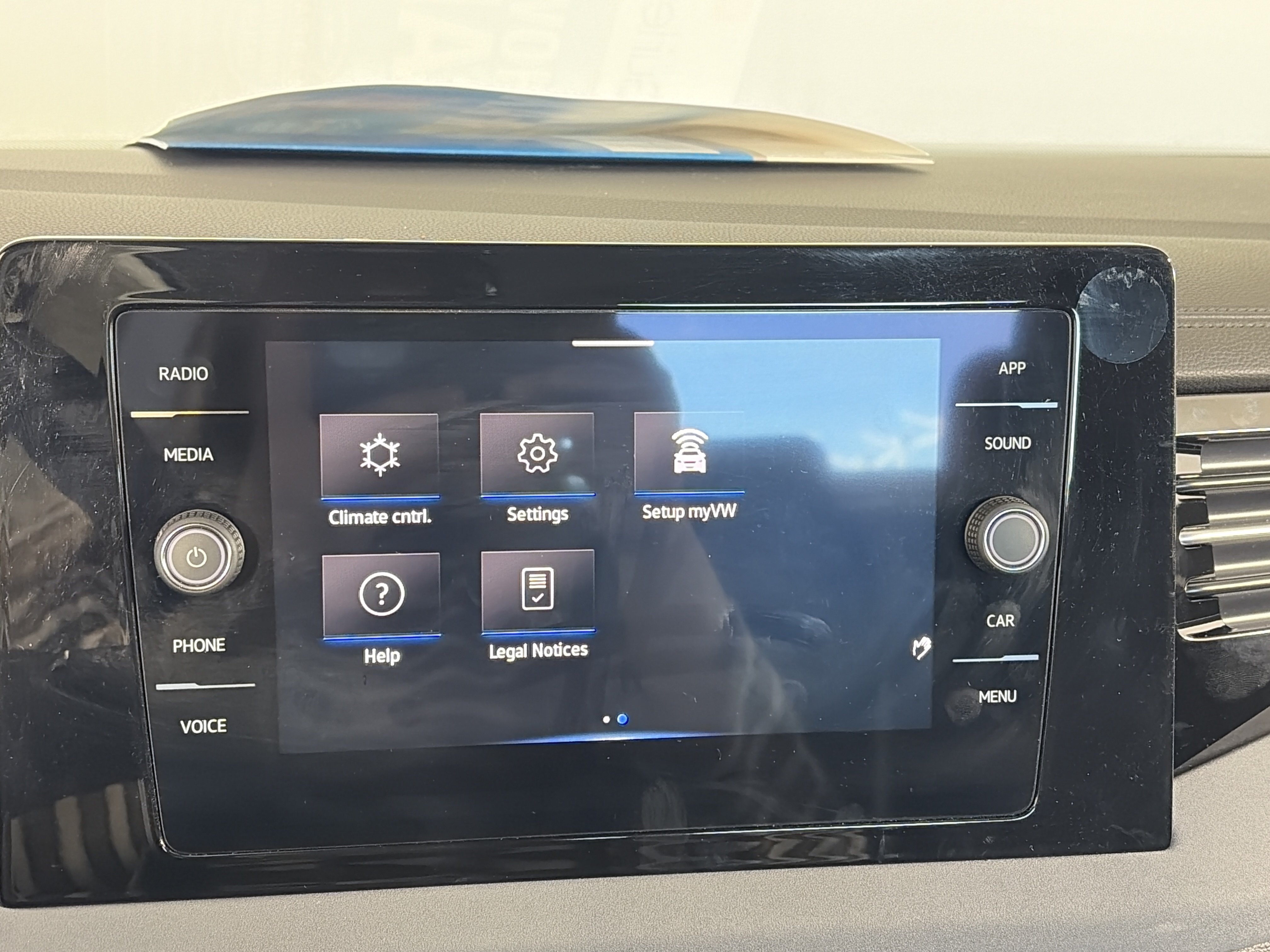 Used 2025 Volkswagen Jetta SE FWD image 20