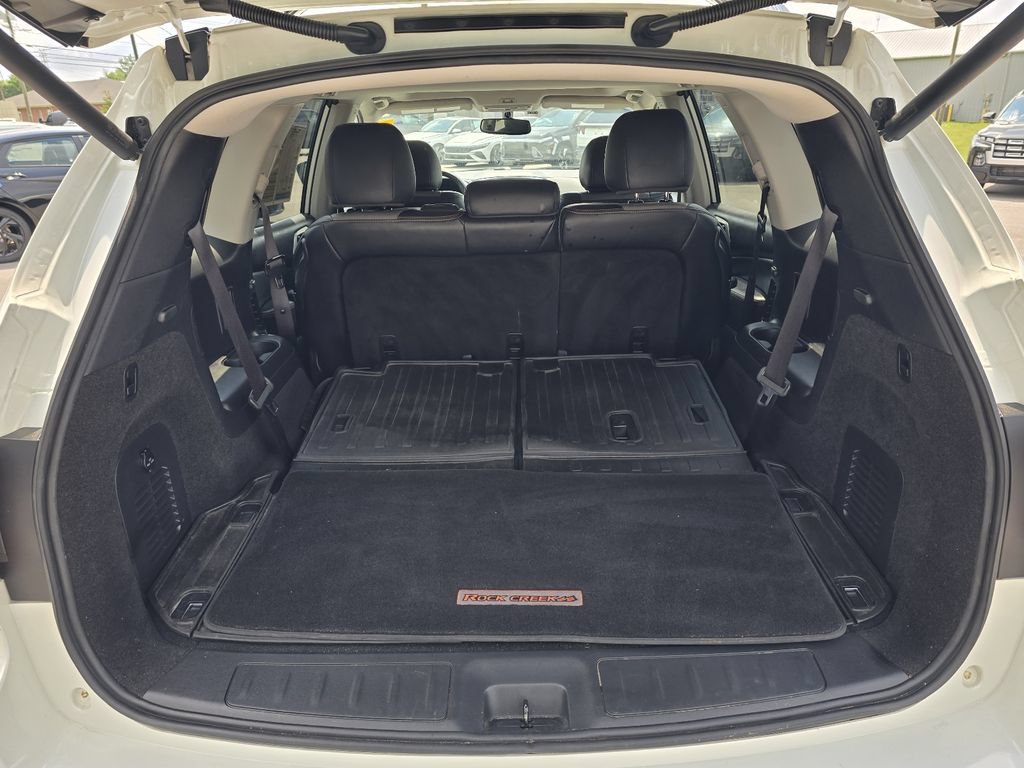 Used 2019 Nissan Pathfinder SL AWD/4WD image 26