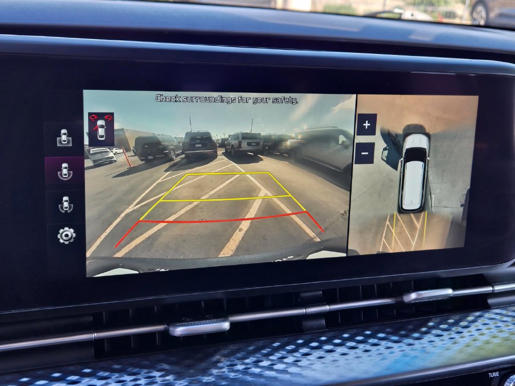 Used 2022 Kia Carnival SX Prestige FWD image 10