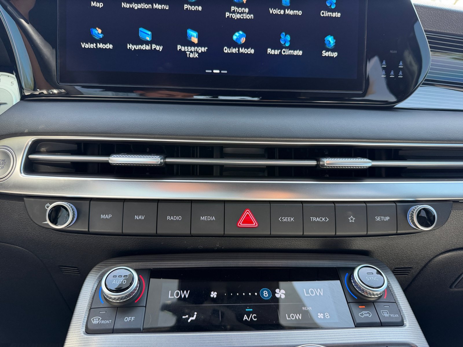 Used 2023 Hyundai Palisade Calligraphy FWD image 11