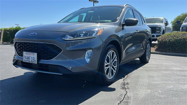 Used 2022 Ford Escape SEL w/ Technology Package image 9