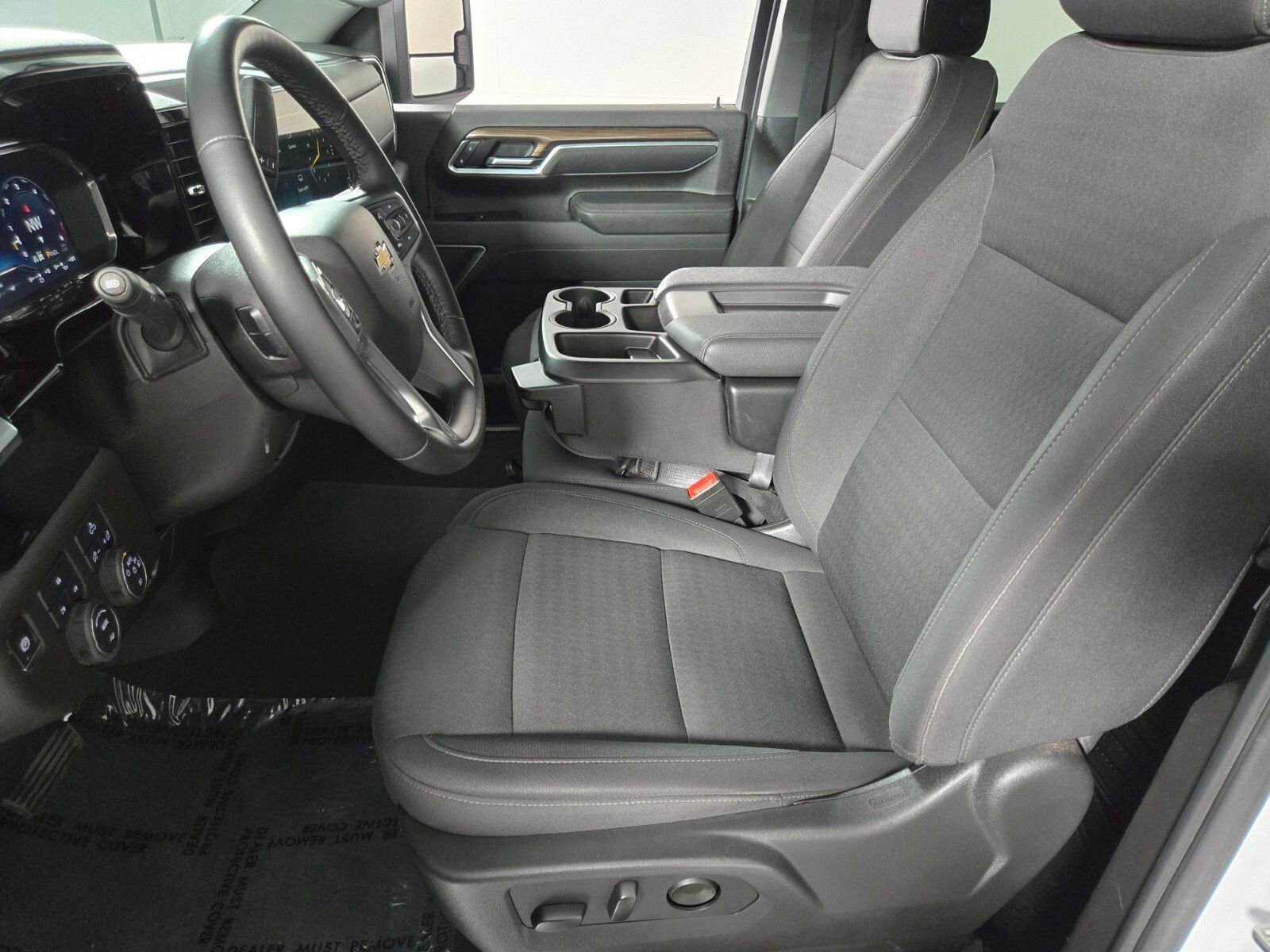 Used 2025 Chevrolet Silverado 2500 LT w/ Convenience Package image 10