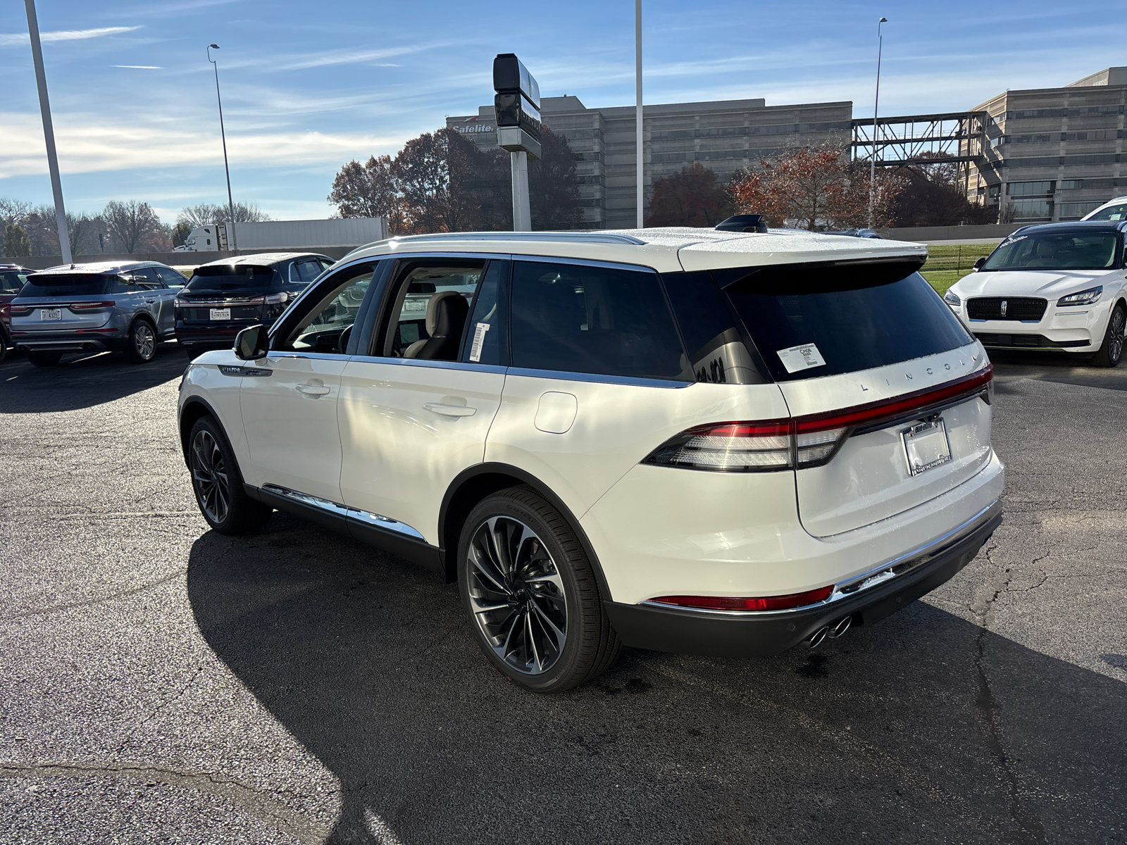 New 2026 Lincoln Aviator Reserve image 5