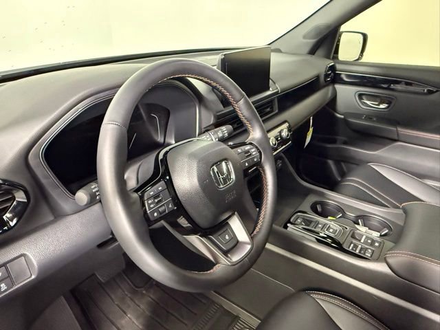 Used 2025 Honda Pilot TrailSport image 13