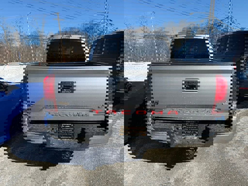 Used 2019 Toyota Tacoma TRD Off-Road image 15