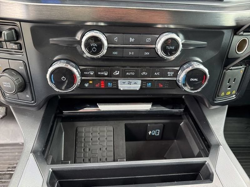 Used 2024 Ford F350 Lariat w/ Black Appearance Package AWD/4WD image 27