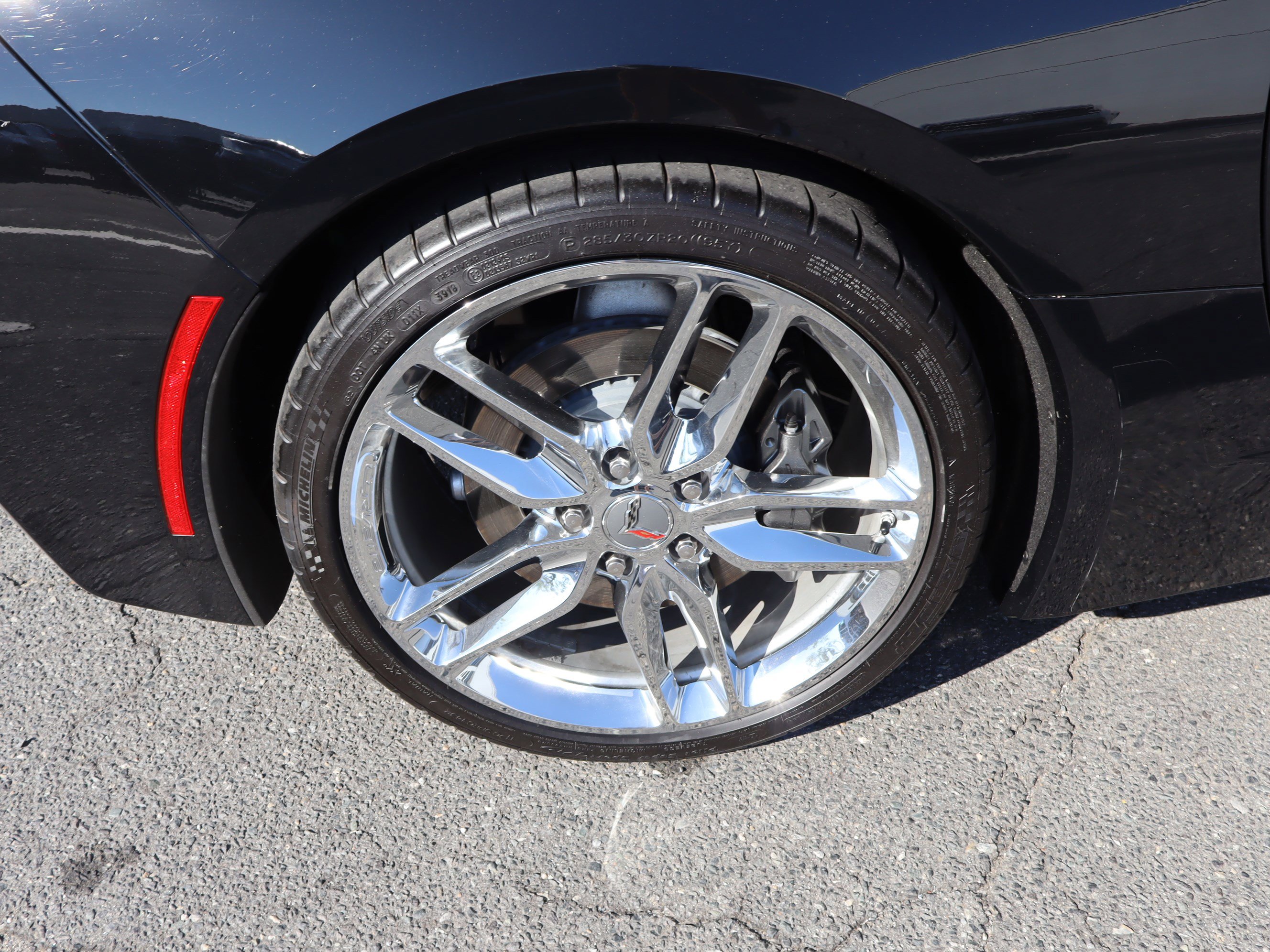 Used 2019 Chevrolet Corvette Stingray Convertible w/ 3LT Preferred Equipment Group RWD image 34
