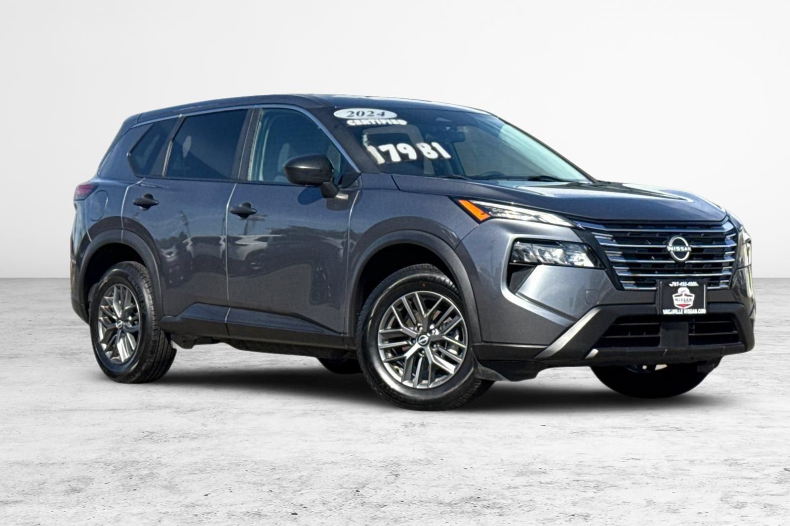 Certified 2024 Nissan Rogue S FWD image 2