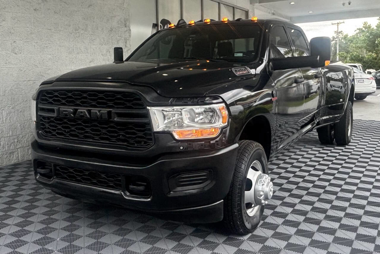 Used 2022 RAM 3500 Tradesman AWD/4WD image 1