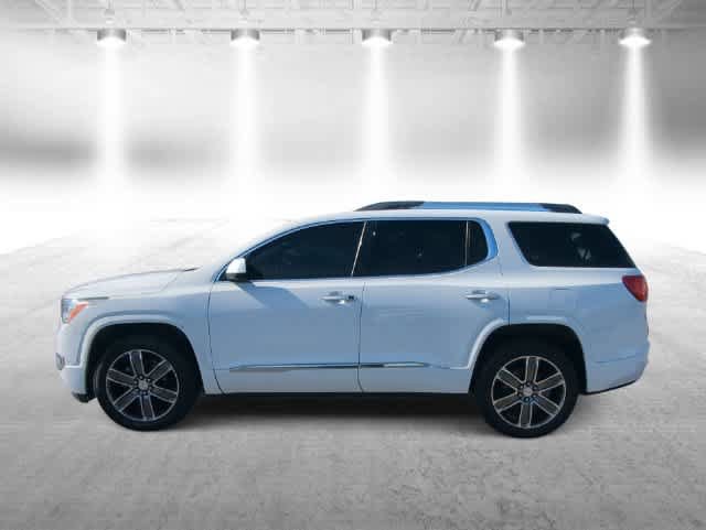 Used 2019 GMC Acadia Denali w/ Technology Package FWD image 5