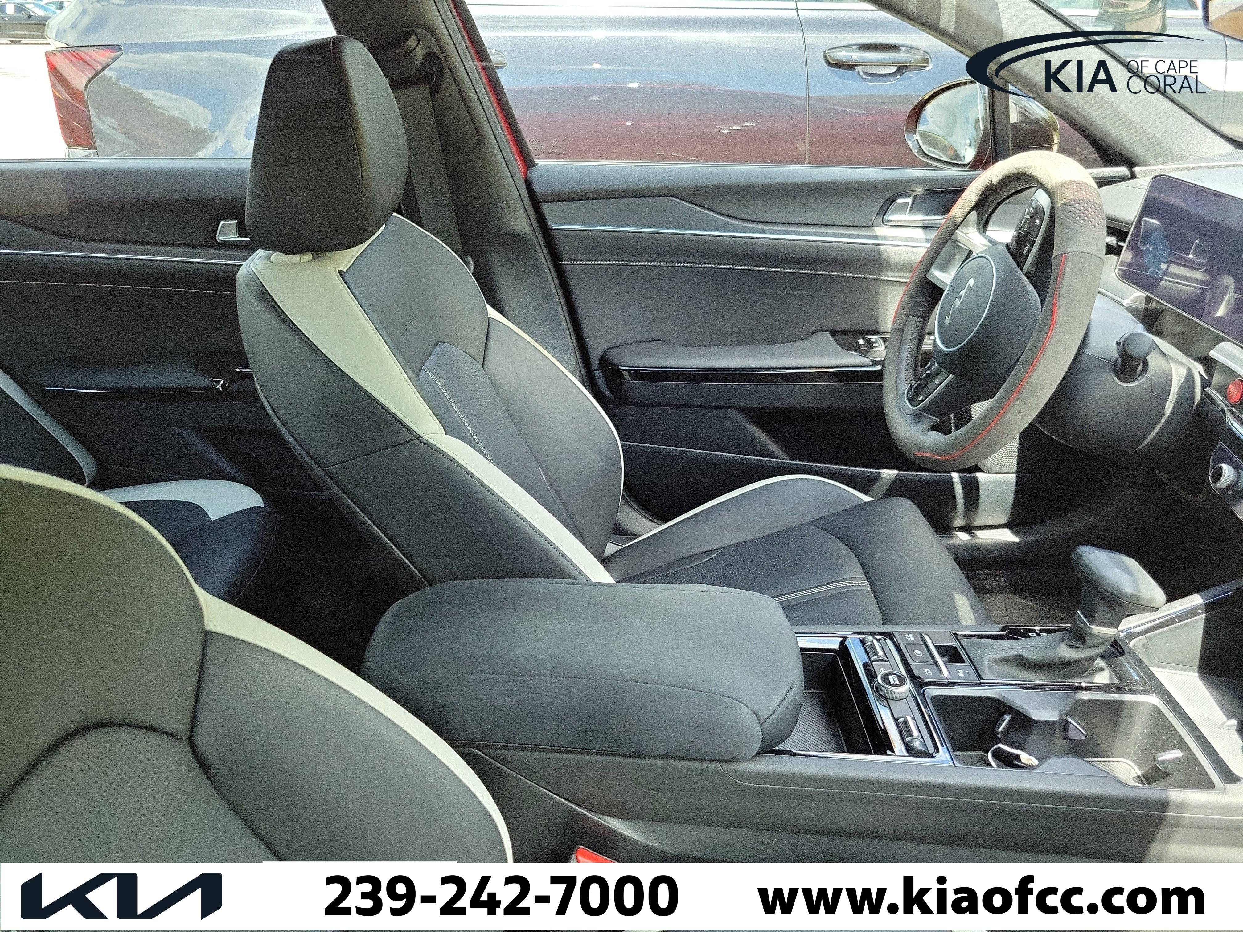Used 2025 Kia K5 GT-Line AWD/4WD image 10