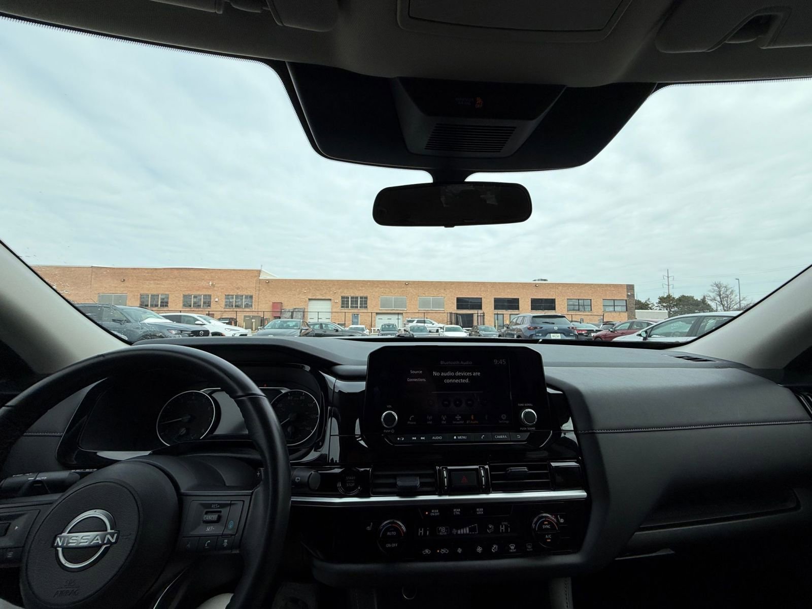 Used 2025 Nissan Pathfinder SV image 35