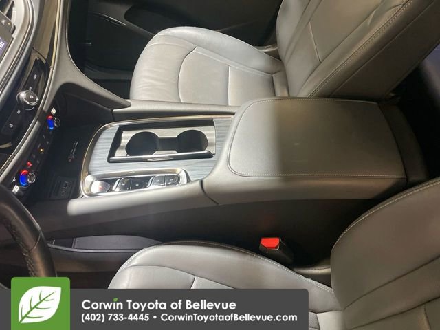 Used 2024 Buick Enclave Premium image 18