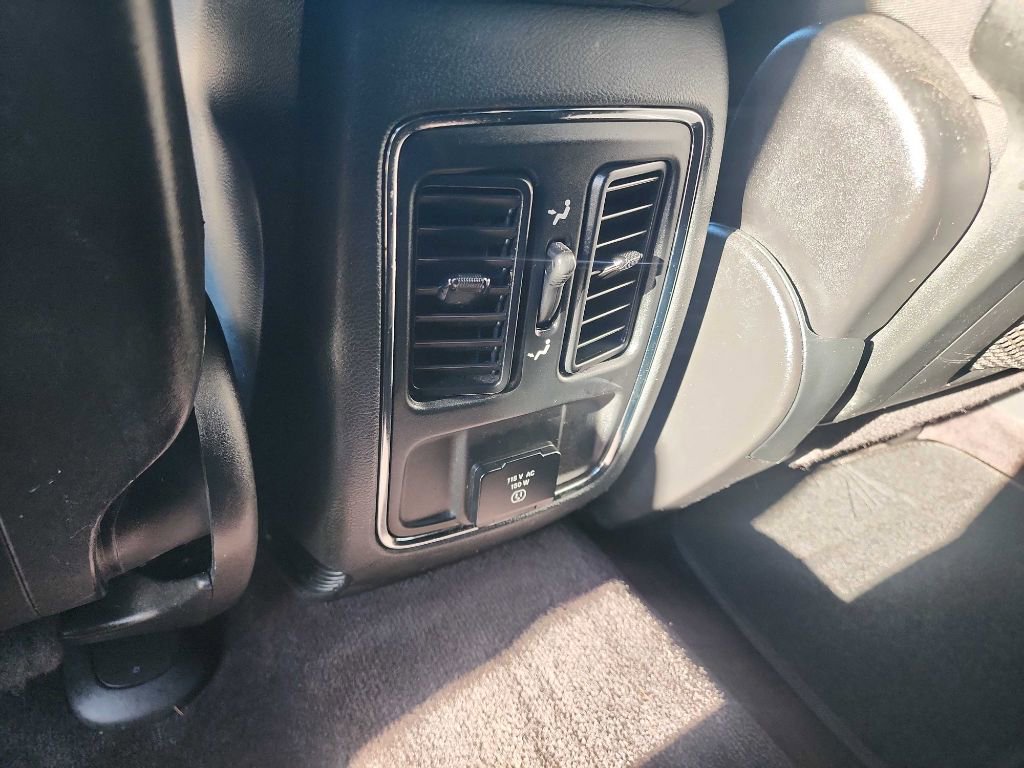 Used 2018 Jeep Grand Cherokee Laredo image 28