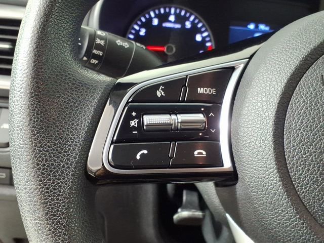 Used 2020 Kia Optima LX image 16