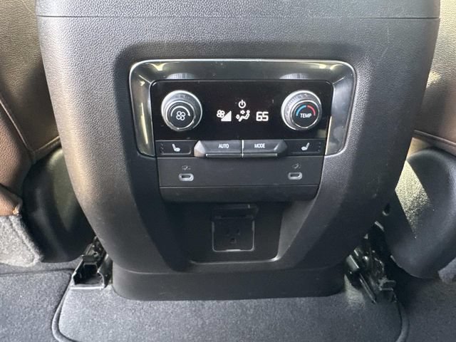 Used 2022 Chevrolet Tahoe High Country AWD/4WD image 18
