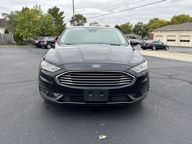 Used 2019 Ford Fusion SE image 2