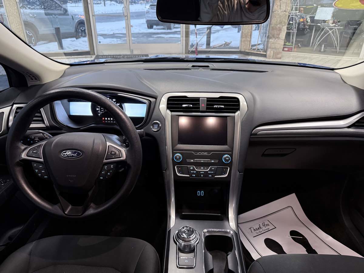 Used 2019 Ford Fusion SE image 43