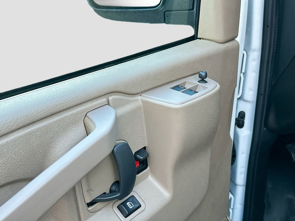 Used 2023 Chevrolet Express 2500 w/ Driver Convenience Package RWD image 16