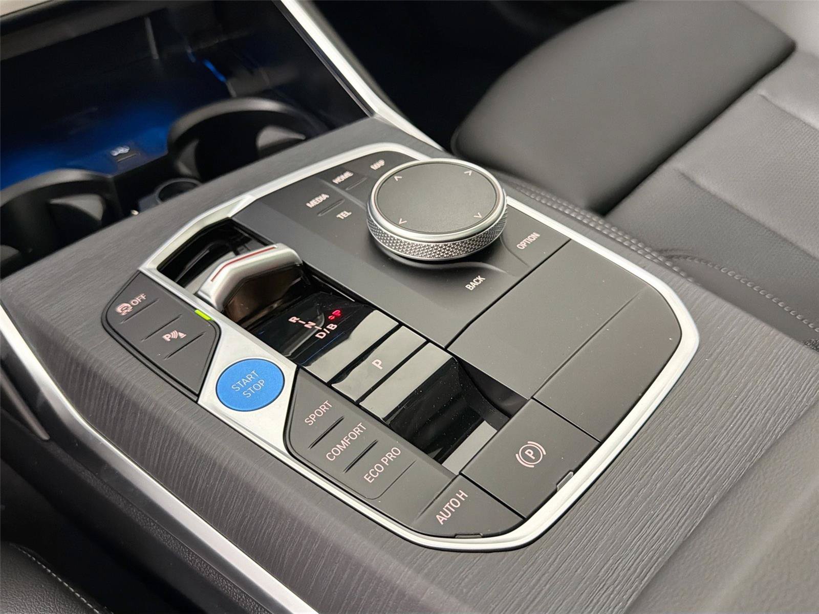 New 2026 BMW i4 xDrive40i AWD/4WD image 32