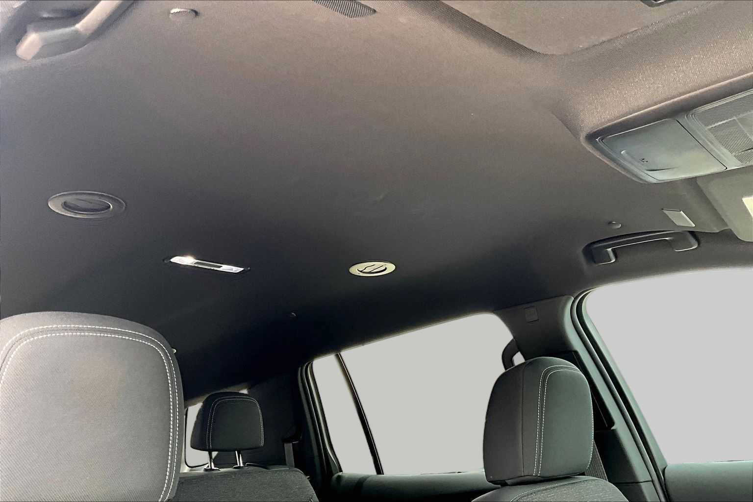 Used 2024 Chevrolet Traverse LT w/ Enhanced Driving Package FWD image 14