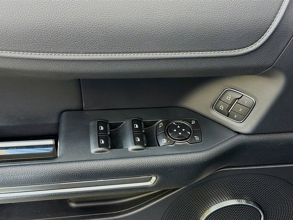 Used 2022 Ford Expedition Max XLT image 31