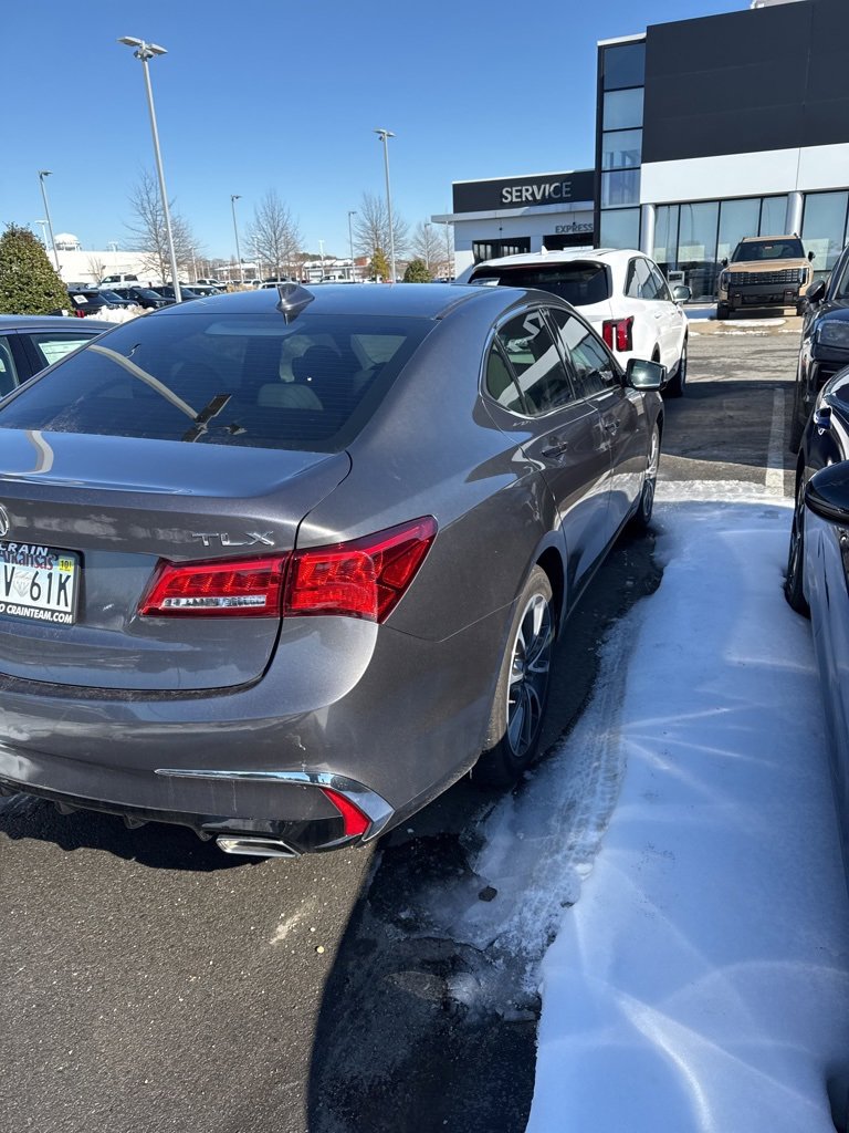 Used 2018 Acura TLX V6 image 3
