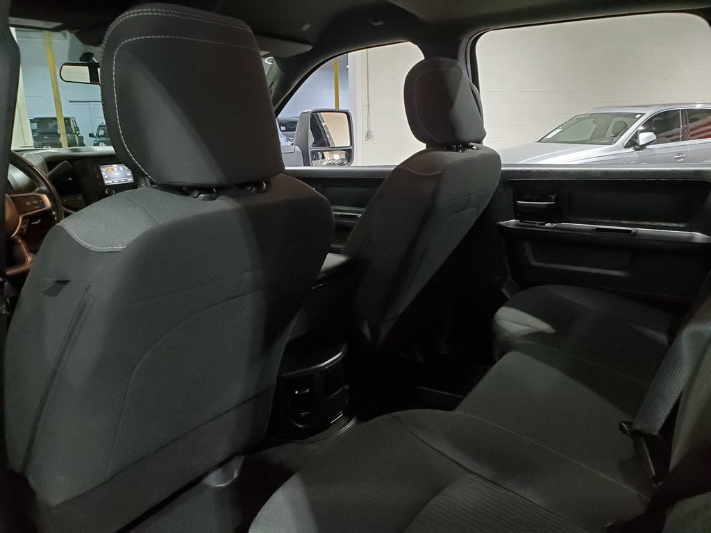 Used 2024 RAM 2500 Tradesman w/ Chrome Appearance Group image 23