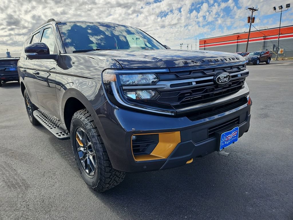 New 2026 Ford Expedition Tremor image 2