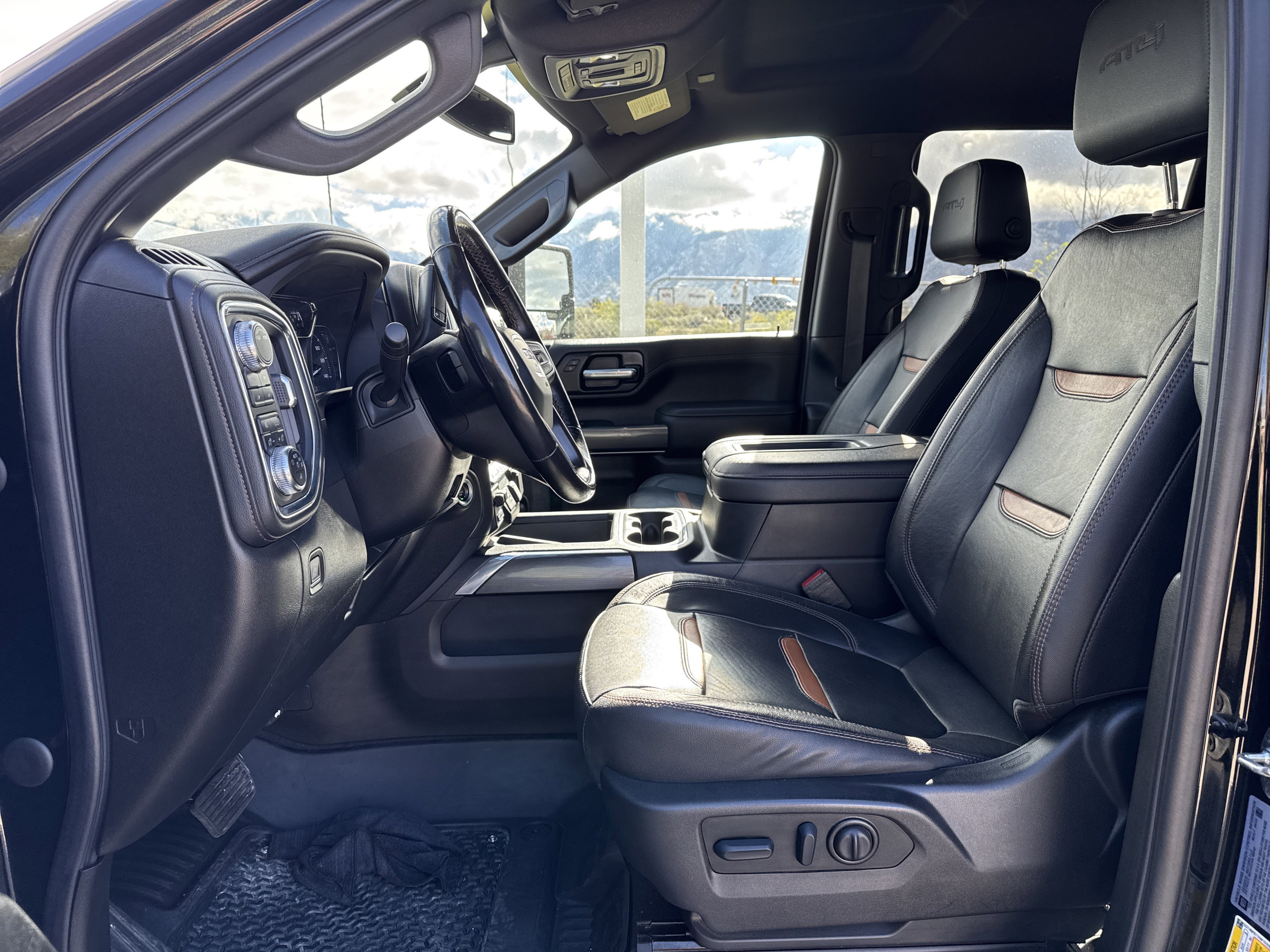 Used 2022 GMC Sierra 2500 AT4 w/ AT4 Preferred Package AWD/4WD image 19