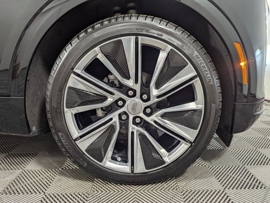 Used 2024 Cadillac Lyriq Luxury w/ LPO, Floor Liner Package image 31