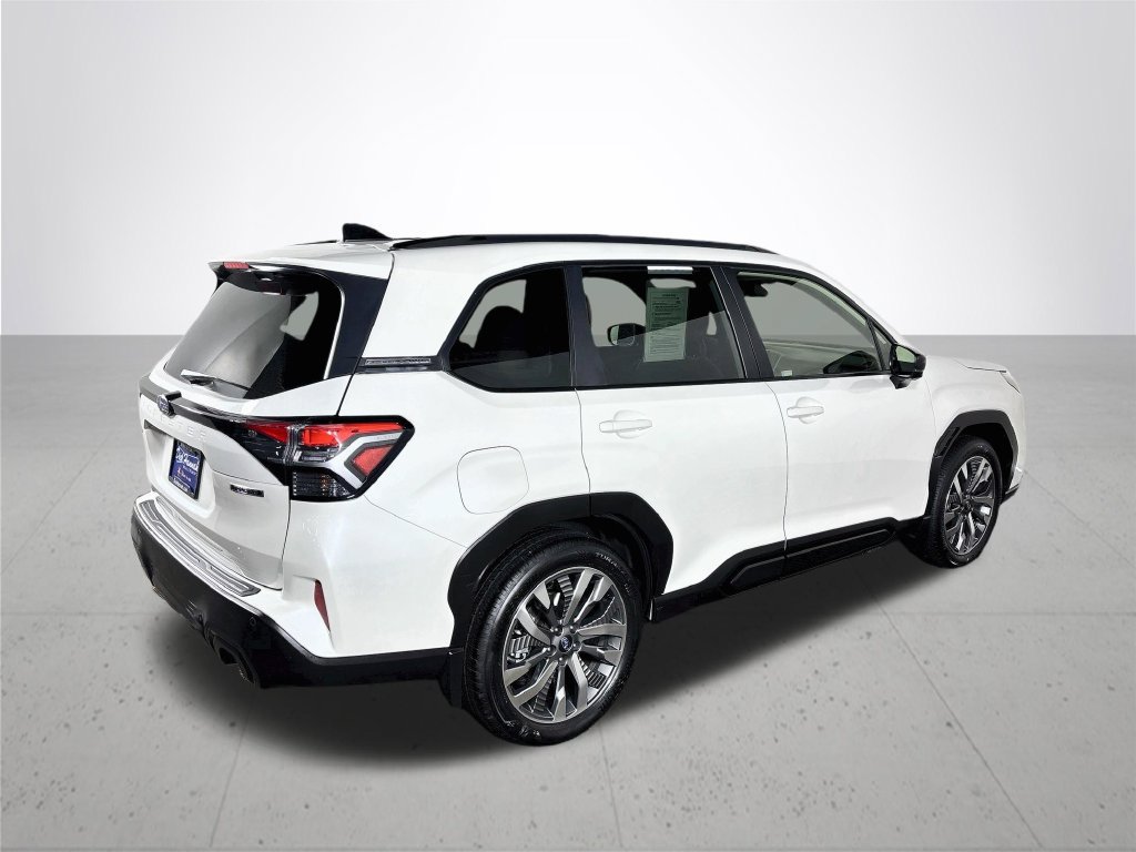 Certified 2025 Subaru Forester Touring AWD/4WD image 7