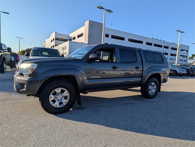 Used 2015 Toyota Tacoma TRD Pro image 2