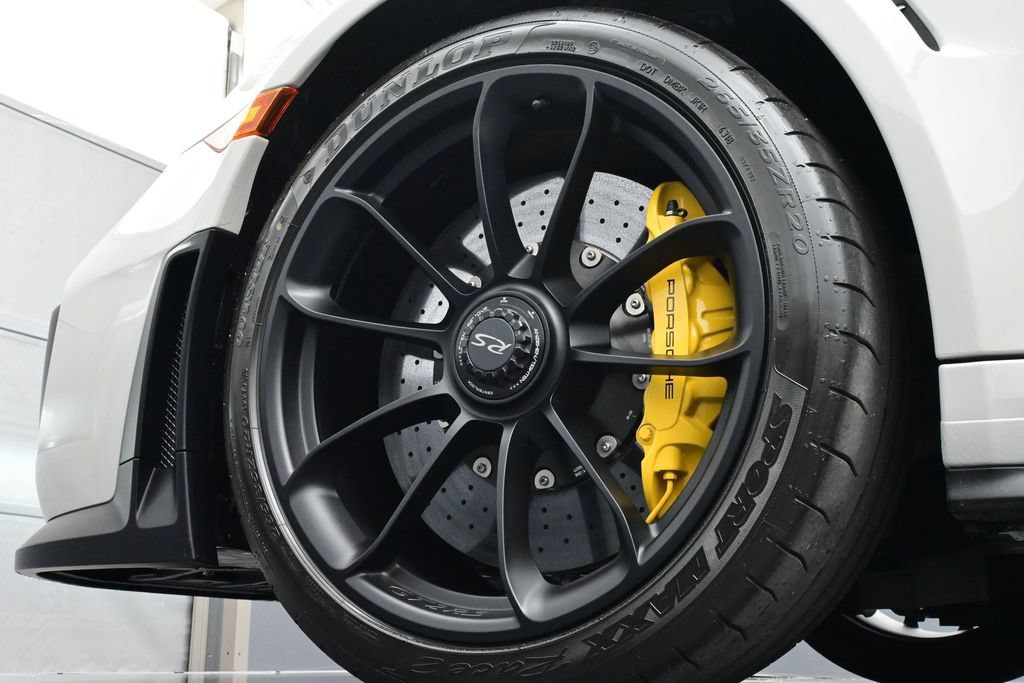 Certified 2019 Porsche 911 GT2 RS w/ Weissach Package RWD image 7