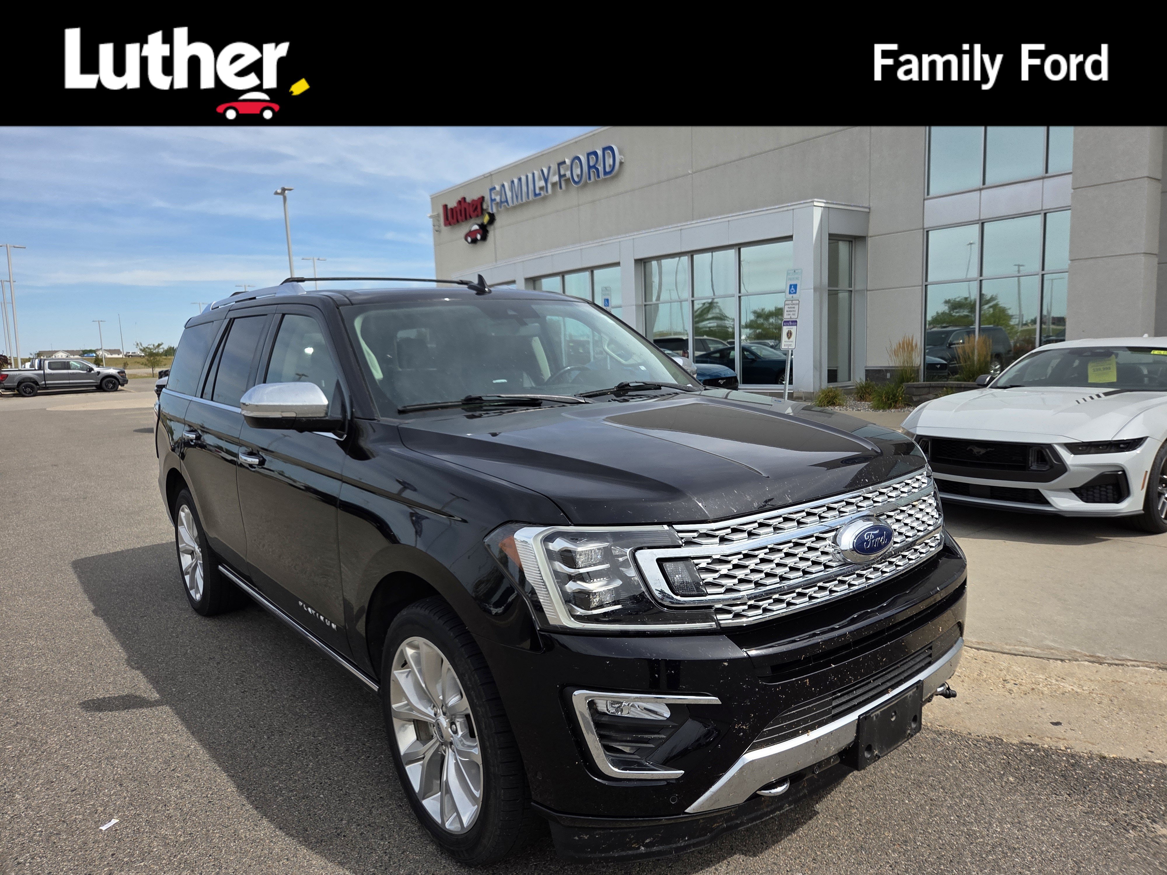 Used 2019 Ford Expedition Platinum AWD/4WD image 1