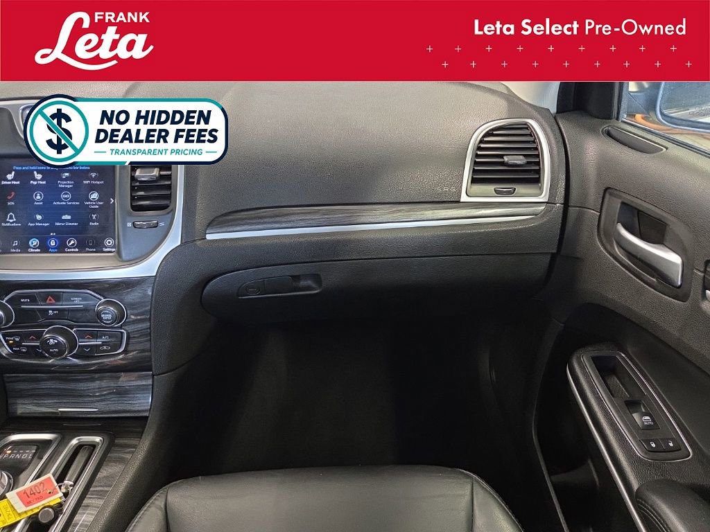 Used 2019 Chrysler 300 Touring w/ Quick Order Package 2EF RWD image 18