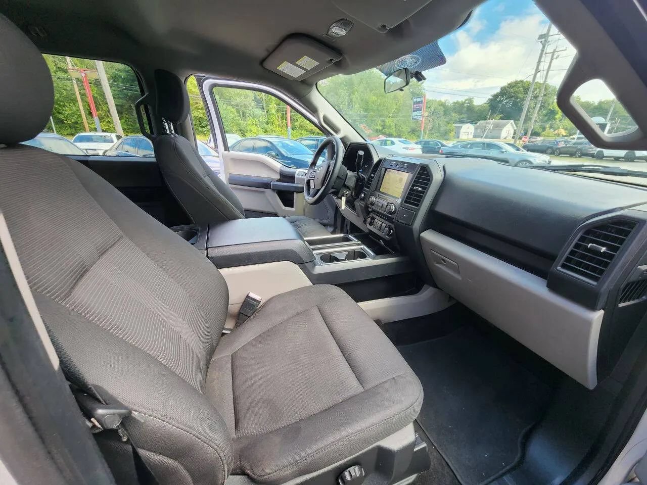 Used 2018 Ford F150 XL w/ Equipment Group 101A Mid AWD/4WD image 13